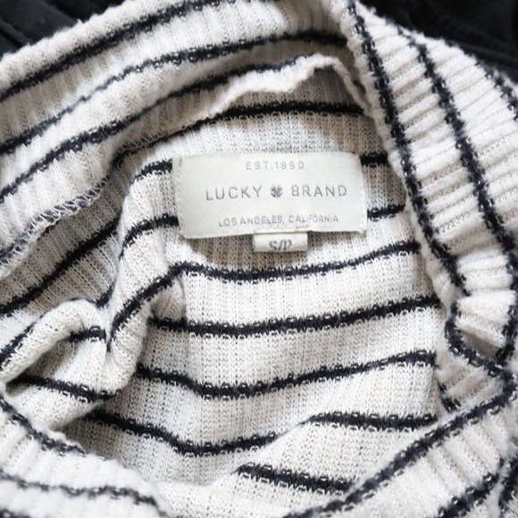 Lucky Brand Women's Soft Ribbed Long Sleeve Gray Striped Top - Picture 4 of 4